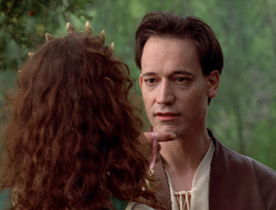 extant_XenaWarriorPrincess_2x16-ForHimtheBellTolls_00775