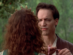 extant_XenaWarriorPrincess_2x16-ForHimtheBellTolls_00776
