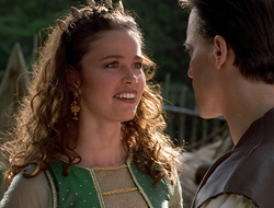 extant_XenaWarriorPrincess_2x16-ForHimtheBellTolls_00781