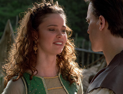 extant_XenaWarriorPrincess_2x16-ForHimtheBellTolls_00782