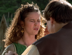 extant_XenaWarriorPrincess_2x16-ForHimtheBellTolls_00792