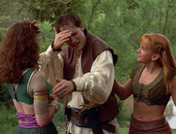 extant_XenaWarriorPrincess_2x16-ForHimtheBellTolls_00793