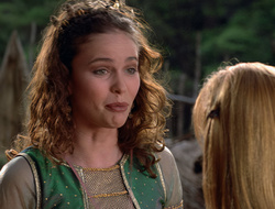 extant_XenaWarriorPrincess_2x16-ForHimtheBellTolls_00827