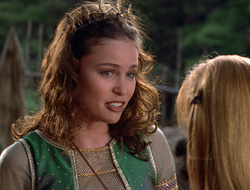 extant_XenaWarriorPrincess_2x16-ForHimtheBellTolls_00828