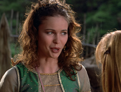 extant_XenaWarriorPrincess_2x16-ForHimtheBellTolls_00834