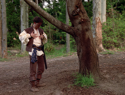 extant_XenaWarriorPrincess_2x16-ForHimtheBellTolls_00844