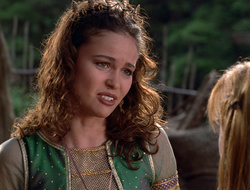 extant_XenaWarriorPrincess_2x16-ForHimtheBellTolls_00848