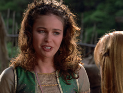 extant_XenaWarriorPrincess_2x16-ForHimtheBellTolls_00852
