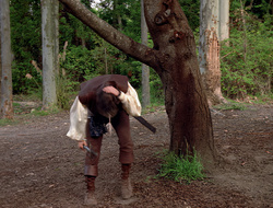 extant_XenaWarriorPrincess_2x16-ForHimtheBellTolls_00862