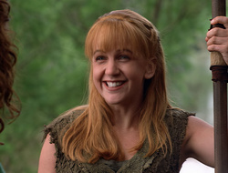 extant_XenaWarriorPrincess_2x16-ForHimtheBellTolls_00871