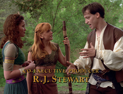 extant_XenaWarriorPrincess_2x16-ForHimtheBellTolls_00901