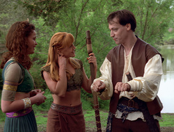 extant_XenaWarriorPrincess_2x16-ForHimtheBellTolls_00924