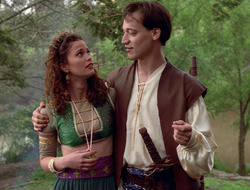extant_XenaWarriorPrincess_2x16-ForHimtheBellTolls_00941