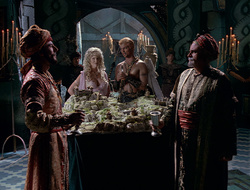 extant_XenaWarriorPrincess_2x16-ForHimtheBellTolls_00974