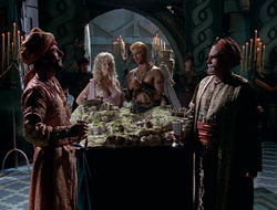extant_XenaWarriorPrincess_2x16-ForHimtheBellTolls_00976