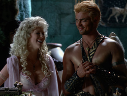 extant_XenaWarriorPrincess_2x16-ForHimtheBellTolls_00996