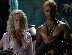 extant_XenaWarriorPrincess_2x16-ForHimtheBellTolls_00999