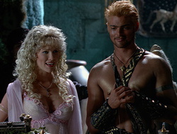 extant_XenaWarriorPrincess_2x16-ForHimtheBellTolls_01001