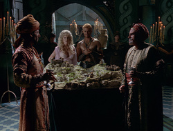 extant_XenaWarriorPrincess_2x16-ForHimtheBellTolls_01008