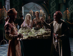 extant_XenaWarriorPrincess_2x16-ForHimtheBellTolls_01026