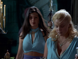 extant_XenaWarriorPrincess_2x16-ForHimtheBellTolls_01030