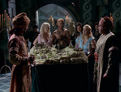 extant_XenaWarriorPrincess_2x16-ForHimtheBellTolls_01033