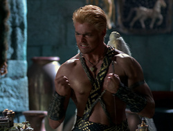 extant_XenaWarriorPrincess_2x16-ForHimtheBellTolls_01140