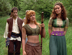 extant_XenaWarriorPrincess_2x16-ForHimtheBellTolls_01153