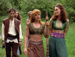 extant_XenaWarriorPrincess_2x16-ForHimtheBellTolls_01155