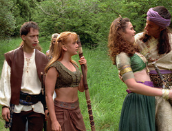 extant_XenaWarriorPrincess_2x16-ForHimtheBellTolls_01160