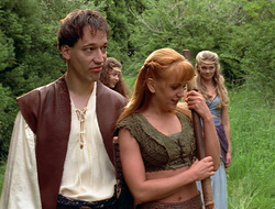 extant_XenaWarriorPrincess_2x16-ForHimtheBellTolls_01169