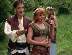 extant_XenaWarriorPrincess_2x16-ForHimtheBellTolls_01174