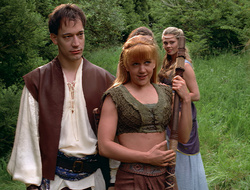 extant_XenaWarriorPrincess_2x16-ForHimtheBellTolls_01178
