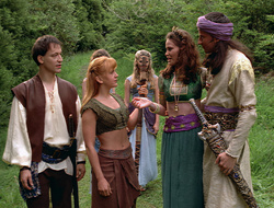extant_XenaWarriorPrincess_2x16-ForHimtheBellTolls_01192