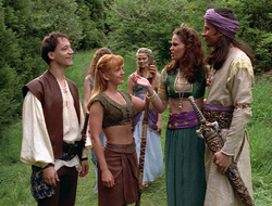 extant_XenaWarriorPrincess_2x16-ForHimtheBellTolls_01194