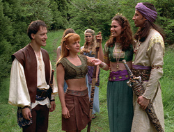extant_XenaWarriorPrincess_2x16-ForHimtheBellTolls_01199