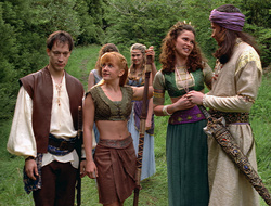 extant_XenaWarriorPrincess_2x16-ForHimtheBellTolls_01203