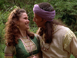 extant_XenaWarriorPrincess_2x16-ForHimtheBellTolls_01208
