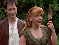 extant_XenaWarriorPrincess_2x16-ForHimtheBellTolls_01213