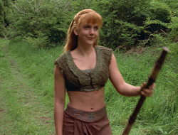 extant_XenaWarriorPrincess_2x16-ForHimtheBellTolls_01231