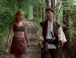extant_XenaWarriorPrincess_2x16-ForHimtheBellTolls_01243