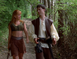 extant_XenaWarriorPrincess_2x16-ForHimtheBellTolls_01244