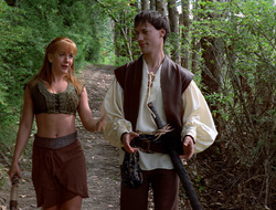 extant_XenaWarriorPrincess_2x16-ForHimtheBellTolls_01245