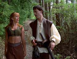 extant_XenaWarriorPrincess_2x16-ForHimtheBellTolls_01247