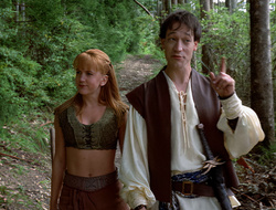 extant_XenaWarriorPrincess_2x16-ForHimtheBellTolls_01253