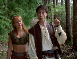 extant_XenaWarriorPrincess_2x16-ForHimtheBellTolls_01254
