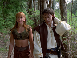 extant_XenaWarriorPrincess_2x16-ForHimtheBellTolls_01262