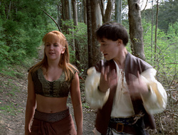 extant_XenaWarriorPrincess_2x16-ForHimtheBellTolls_01263