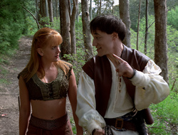 extant_XenaWarriorPrincess_2x16-ForHimtheBellTolls_01269