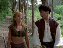 extant_XenaWarriorPrincess_2x16-ForHimtheBellTolls_01274